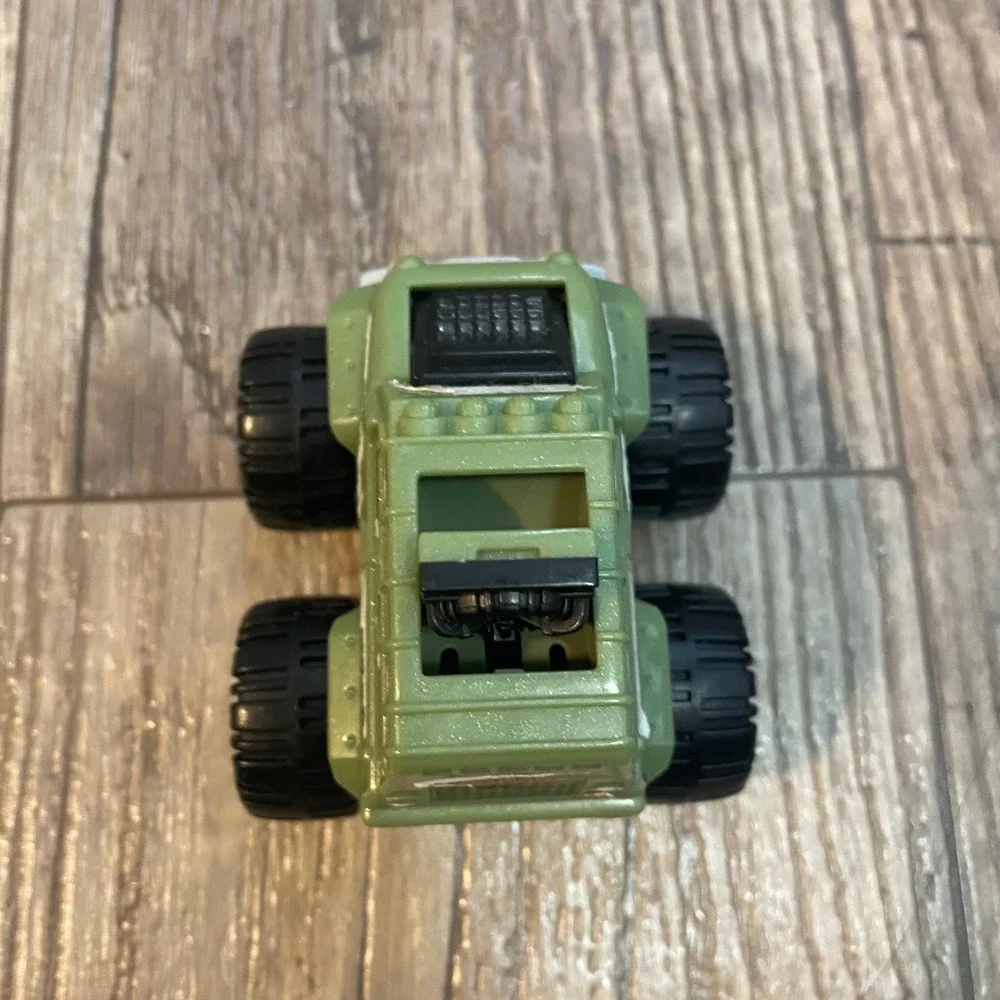 Tonka Garage Monster Truck Olive Green Toy Opening‎ Roof Hatch 2011 Hasbro McD